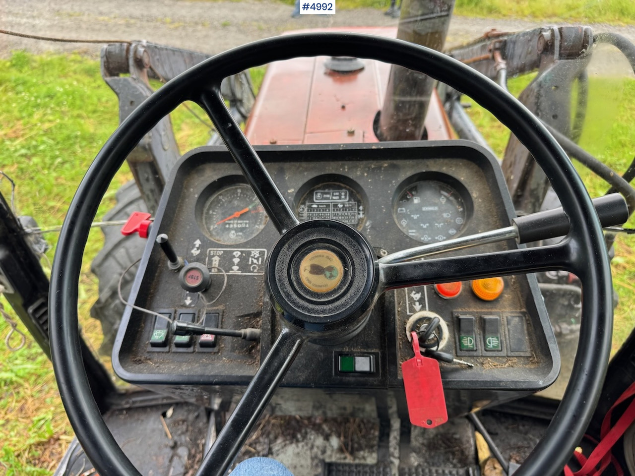 טרקטור חקלאי 1988 Case International 585 XL w/ front loader.: תמונה 14