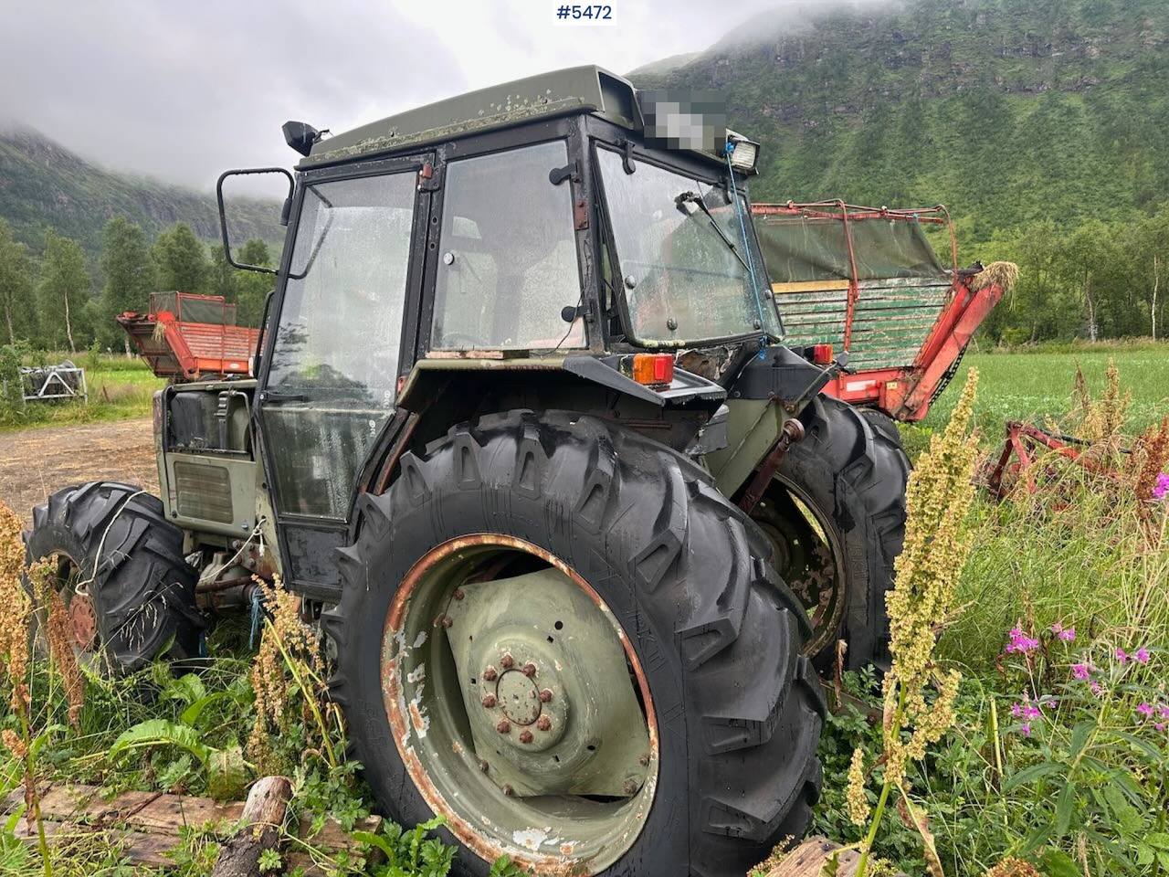 טרקטור חקלאי 1988 Massey-Ferguson 375 tractor w/ front loader, earthmoving bucket and snow bucket.: תמונה 8 טרקטור חקלאי 1988 Massey-Ferguson 375 tractor w/ front loader, earthmoving bucket and snow bucket.: תמונה 8