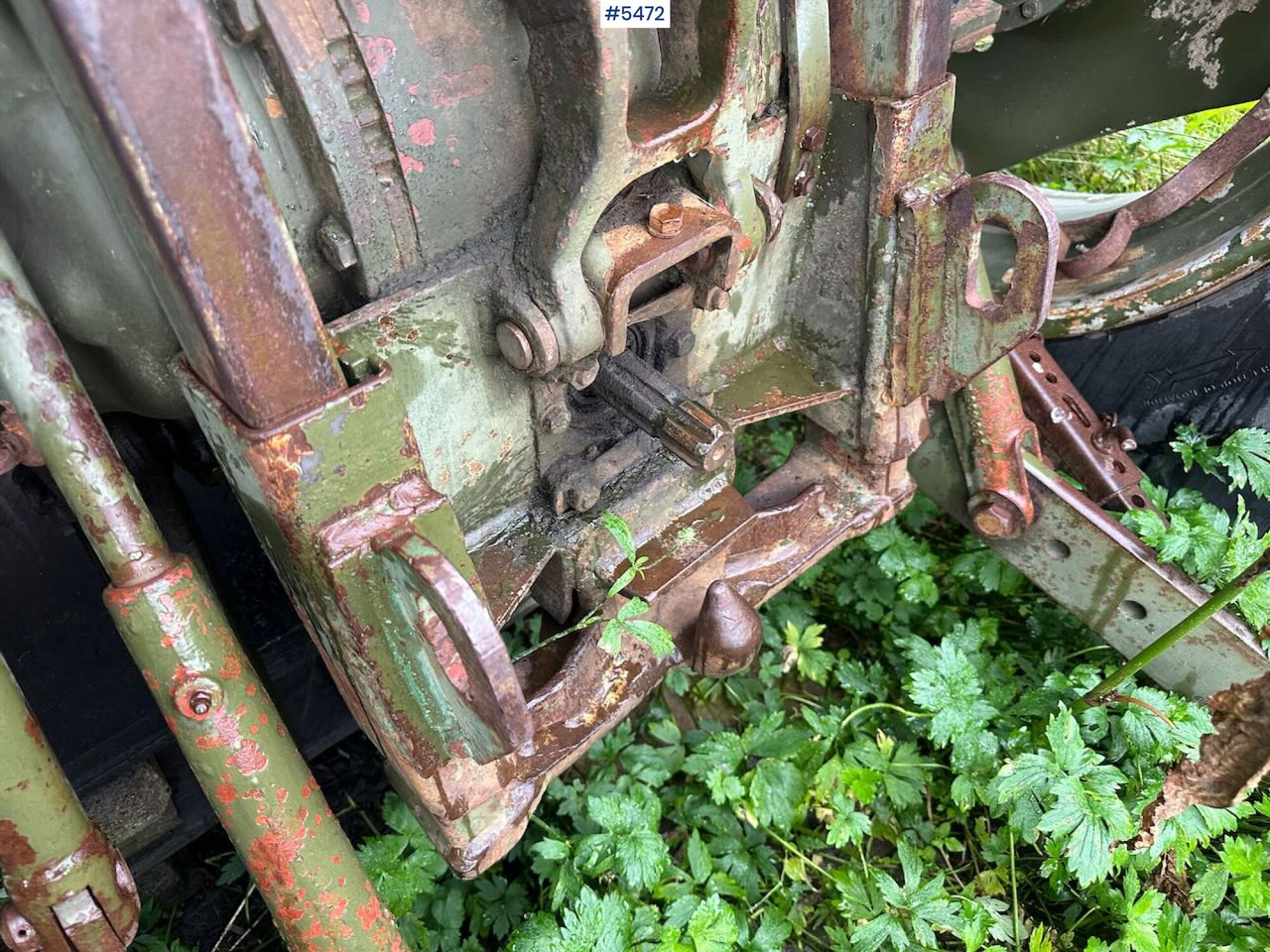 טרקטור חקלאי 1988 Massey-Ferguson 375 tractor w/ front loader, earthmoving bucket and snow bucket.: תמונה 15 טרקטור חקלאי 1988 Massey-Ferguson 375 tractor w/ front loader, earthmoving bucket and snow bucket.: תמונה 15