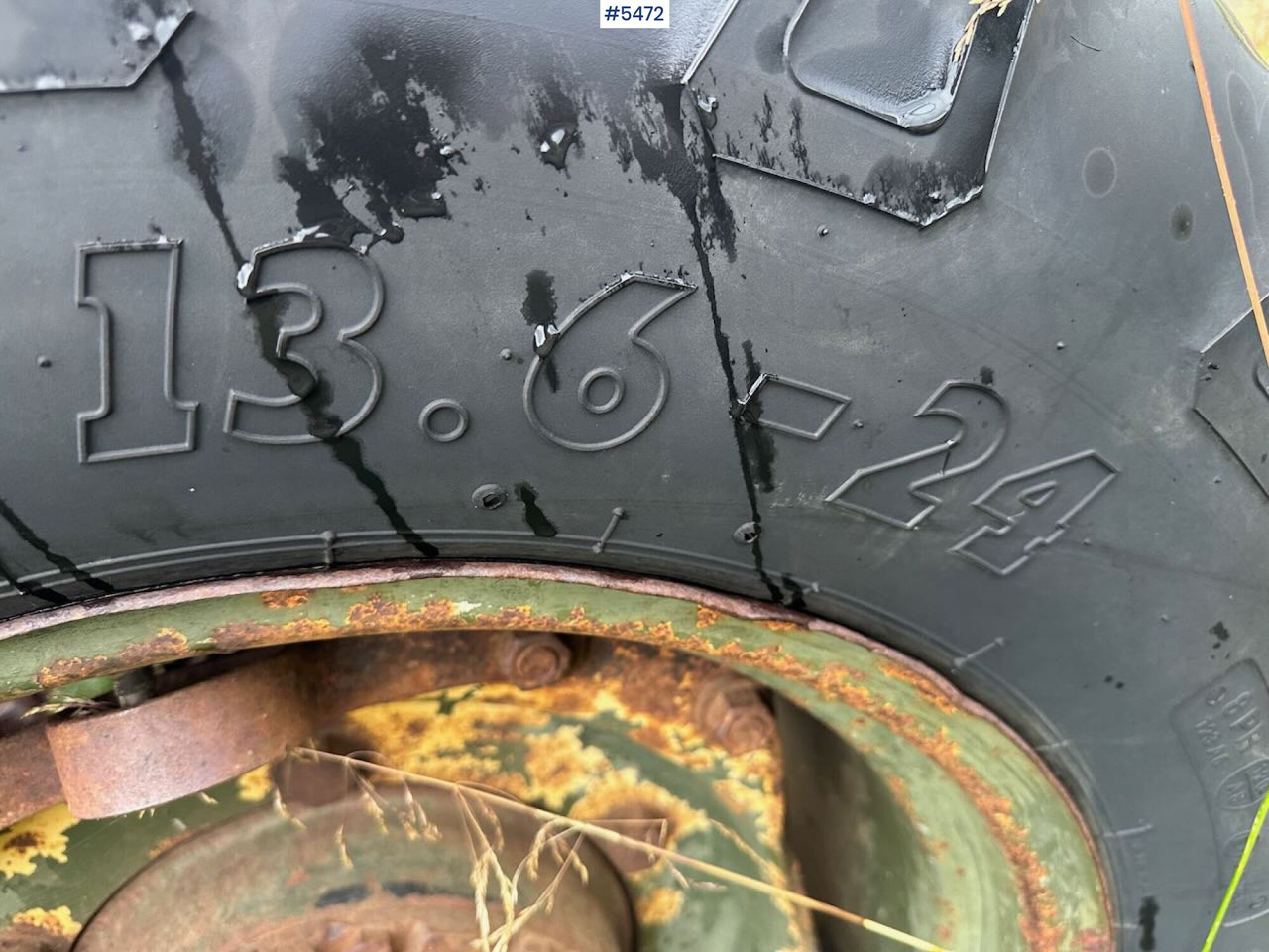 טרקטור חקלאי 1988 Massey-Ferguson 375 tractor w/ front loader, earthmoving bucket and snow bucket.: תמונה 17 טרקטור חקלאי 1988 Massey-Ferguson 375 tractor w/ front loader, earthmoving bucket and snow bucket.: תמונה 17