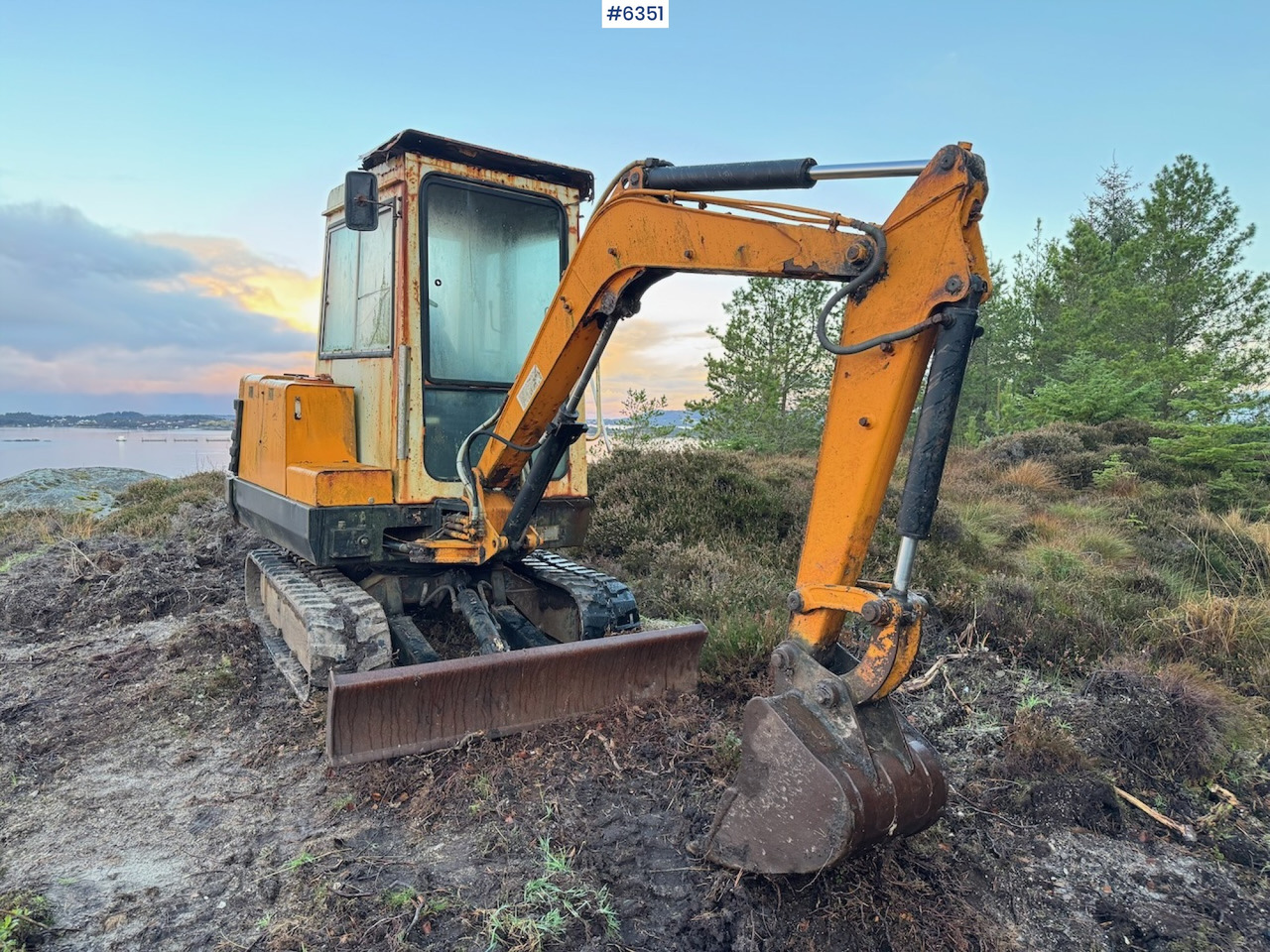 1991 Hanix N 260-2 w/ 2 drawers. - מחפר: תמונה 4 1991 Hanix N 260-2 w/ 2 drawers. - מחפר: תמונה 4