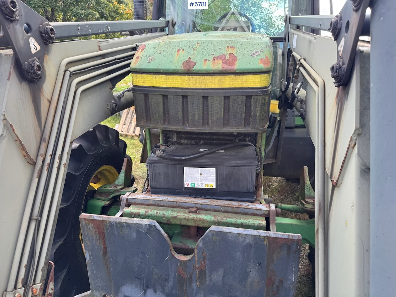 1993 John Deere 6300 w/ front loader and plow plate. - טרקטור חקלאי: תמונה 4 1993 John Deere 6300 w/ front loader and plow plate. - טרקטור חקלאי: תמונה 4