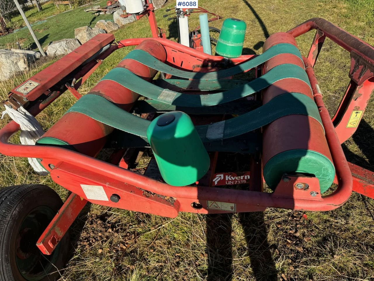 1998 Kverneland 7335 Round bale wrapper - ציוד חציר ומספוא: תמונה 4 1998 Kverneland 7335 Round bale wrapper - ציוד חציר ומספוא: תמונה 4