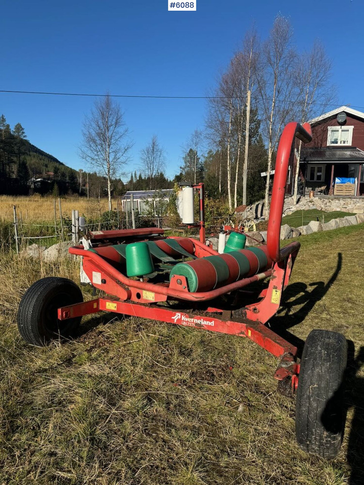 1998 Kverneland 7335 Round bale wrapper - ציוד חציר ומספוא: תמונה 1 1998 Kverneland 7335 Round bale wrapper - ציוד חציר ומספוא: תמונה 1