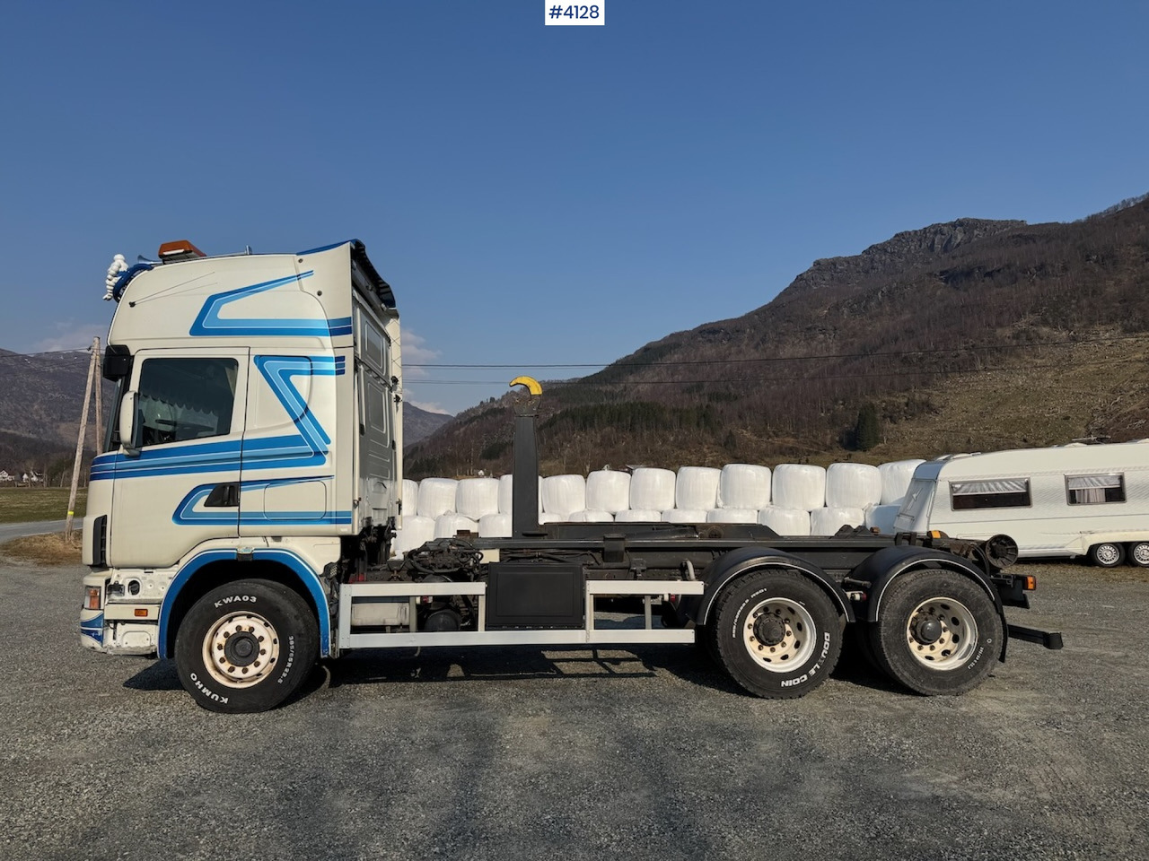 1999 Scania R 144G Hooklift - משאית הרמת וו: תמונה 2 1999 Scania R 144G Hooklift - משאית הרמת וו: תמונה 2