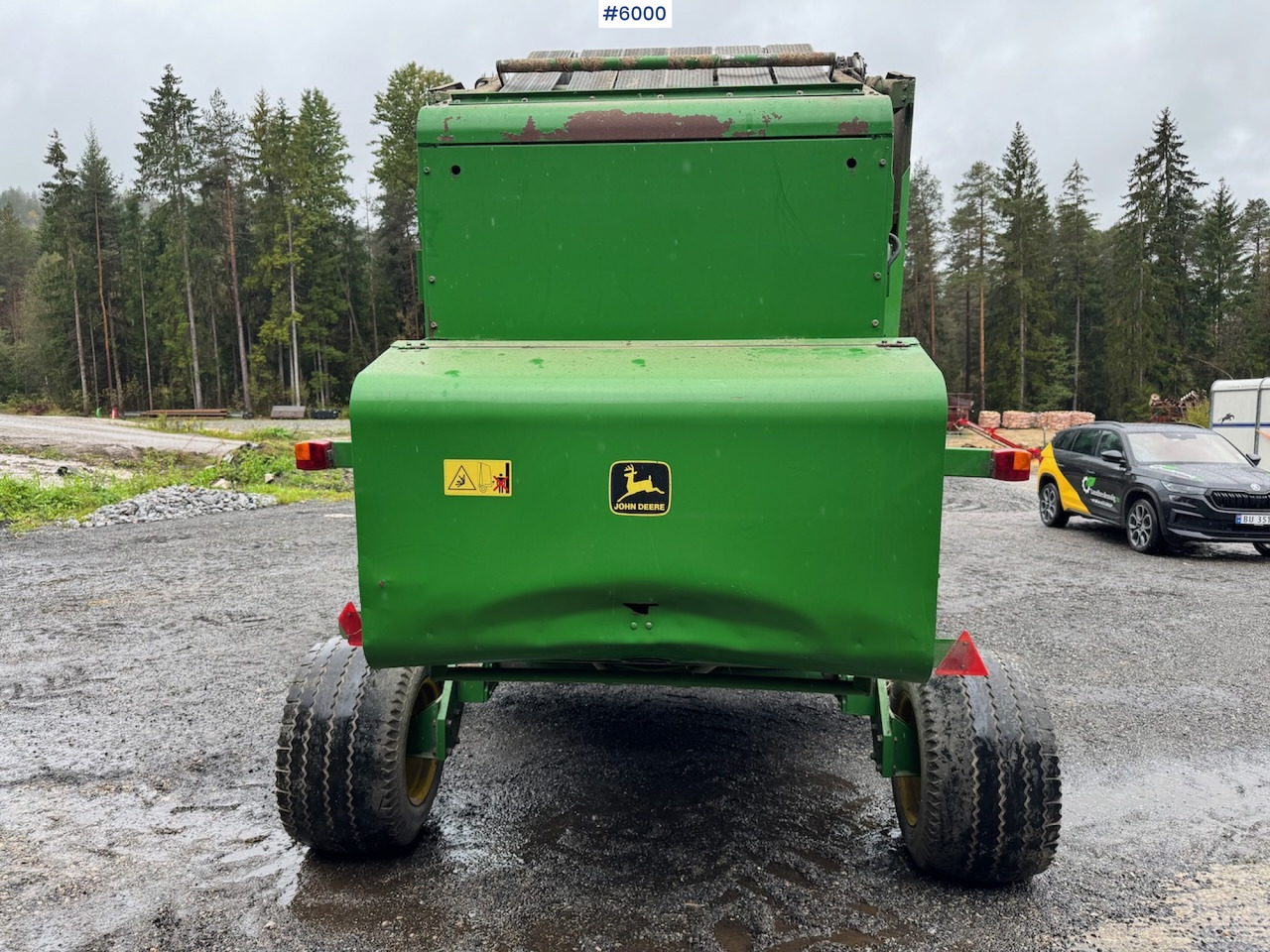 2000 John Deere 590 Round Baler. - ציוד חציר ומספוא: תמונה 4 2000 John Deere 590 Round Baler. - ציוד חציר ומספוא: תמונה 4