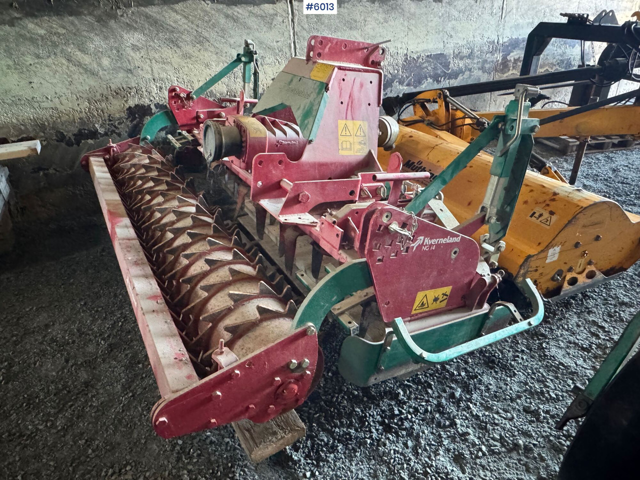2000 Kverneland NG 14 250 horizontal tiller - ציוד עיבוד קרקע: תמונה 1 2000 Kverneland NG 14 250 horizontal tiller - ציוד עיבוד קרקע: תמונה 1