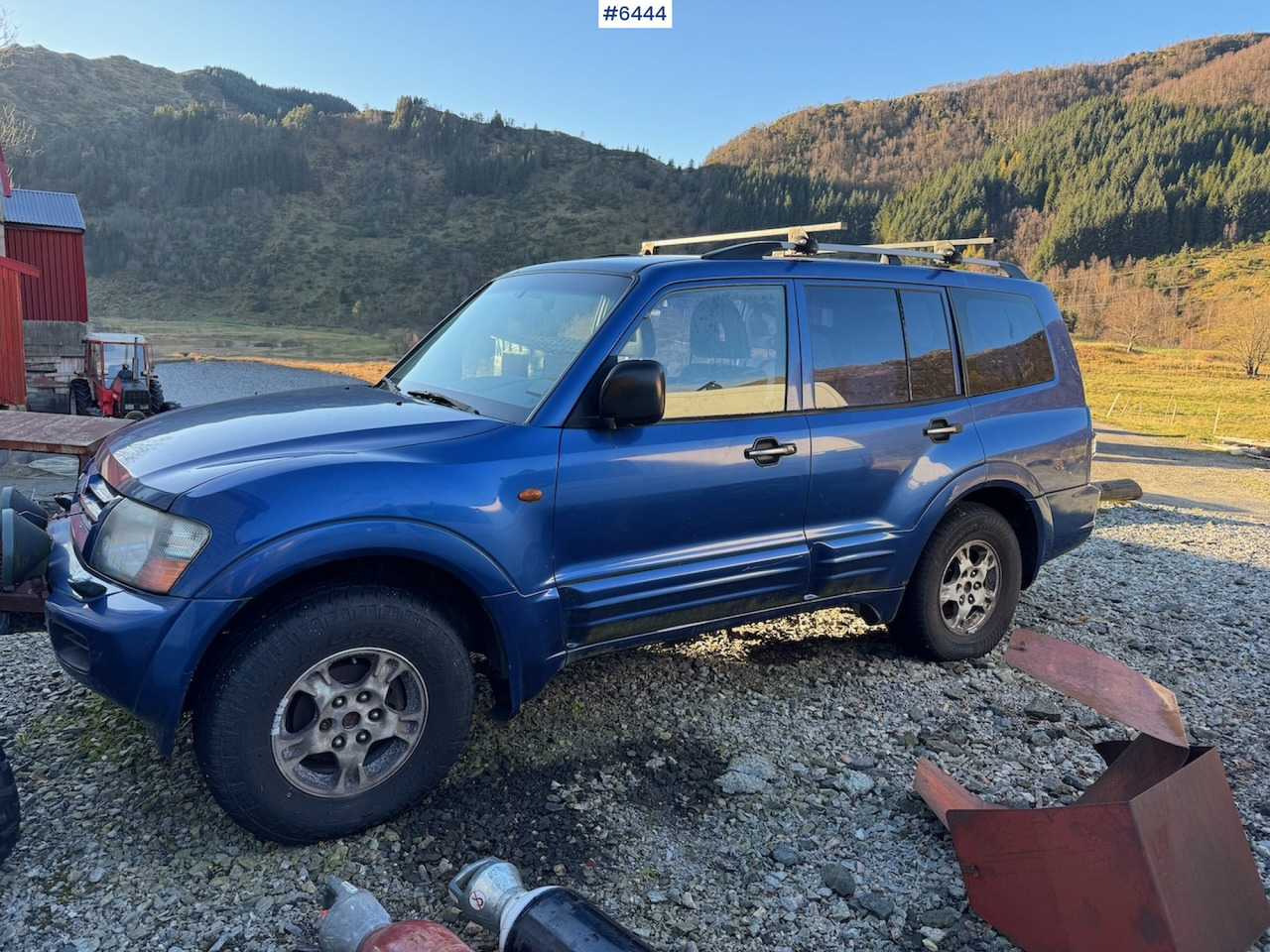 2000 Mitsubishi Pajero GLX with 7 seats - מכונית: תמונה 1 2000 Mitsubishi Pajero GLX with 7 seats - מכונית: תמונה 1