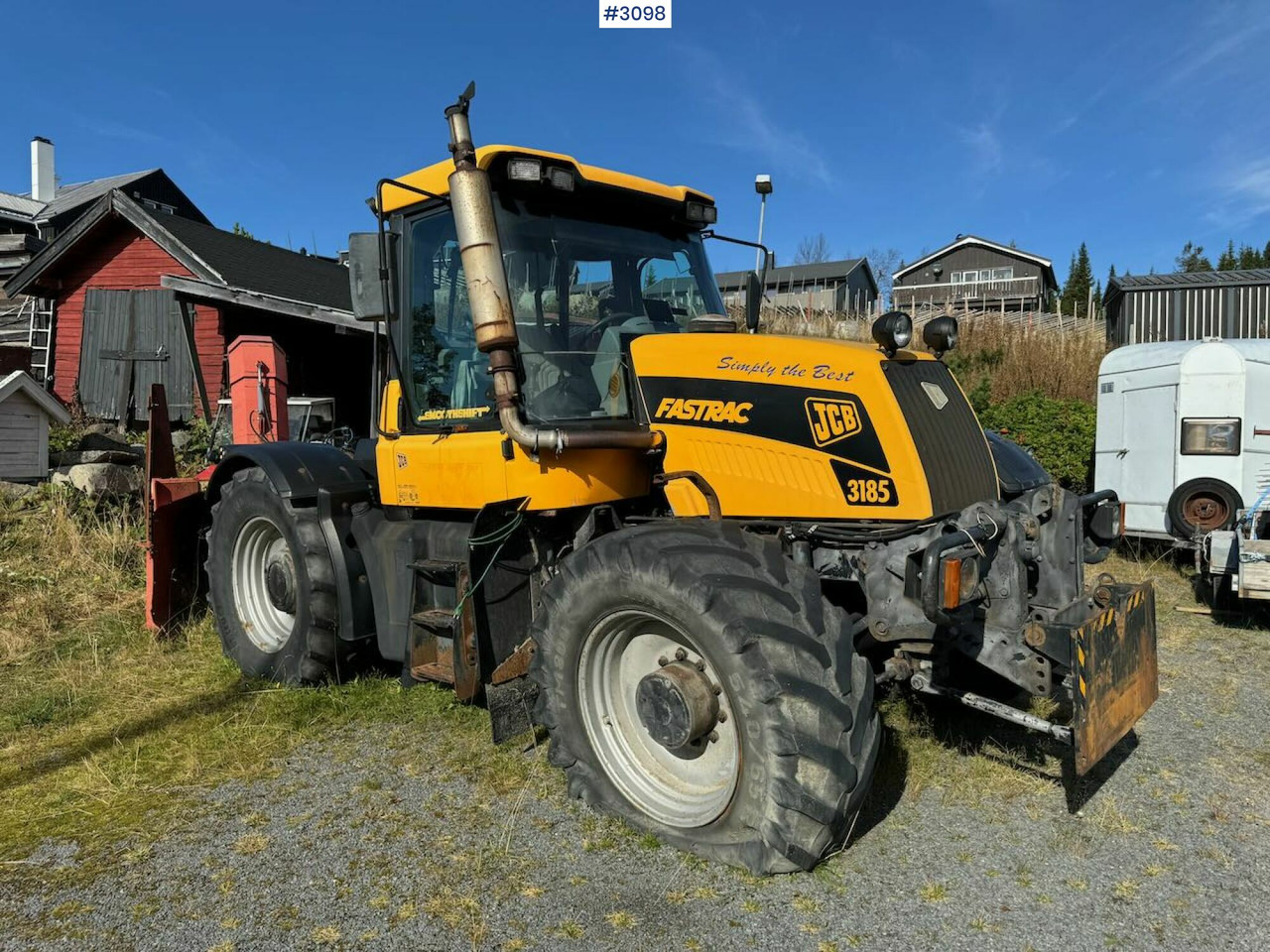 2001 JCB Fastrac 3185 4x4. The plow rigged and two sets of tires. - טרקטור חקלאי: תמונה 3 2001 JCB Fastrac 3185 4x4. The plow rigged and two sets of tires. - טרקטור חקלאי: תמונה 3