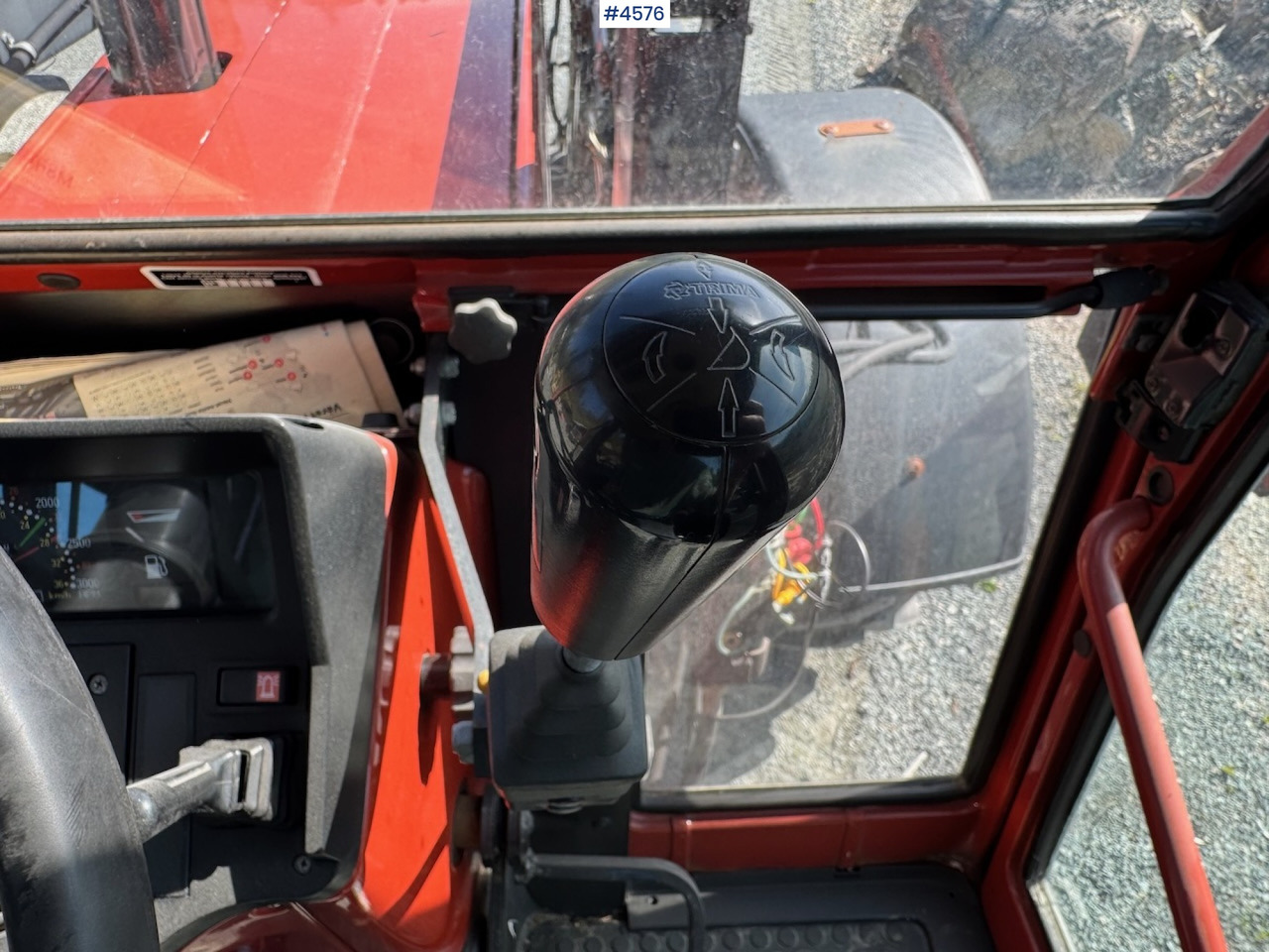 טרקטור חקלאי 2002 Fiat 110-90 DT w/front loader. 1590 hours!: תמונה 12