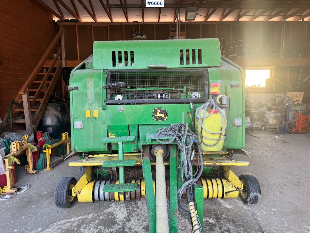 2003 John Deere 578 Round Baler. - ציוד חציר ומספוא: תמונה 5 2003 John Deere 578 Round Baler. - ציוד חציר ומספוא: תמונה 5