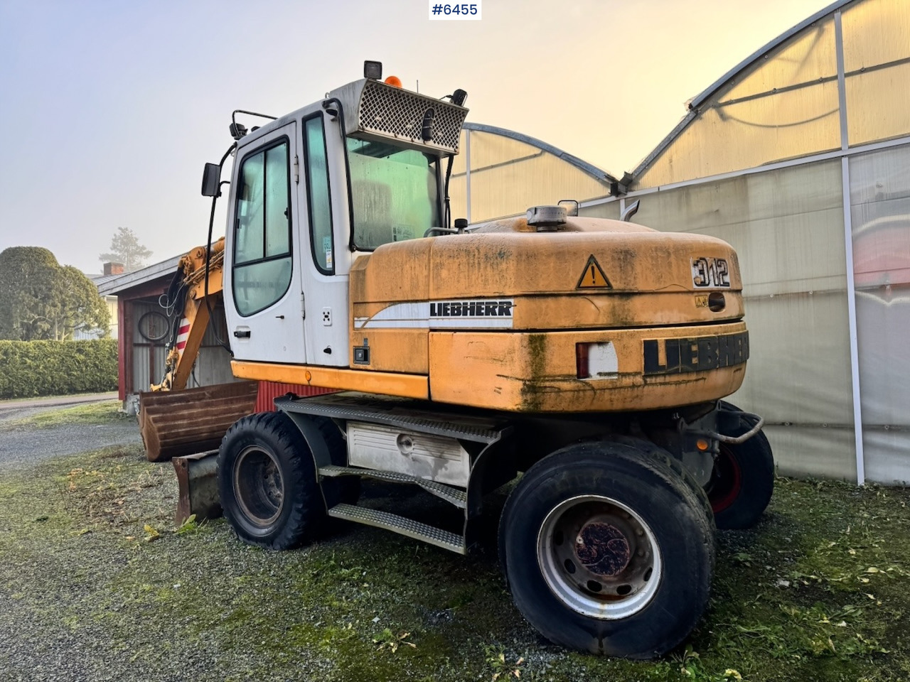2003 Liebherr 312 Wheeled excavator w/ Rototilt and 2 buckets. - מחפר: תמונה 4 2003 Liebherr 312 Wheeled excavator w/ Rototilt and 2 buckets. - מחפר: תמונה 4