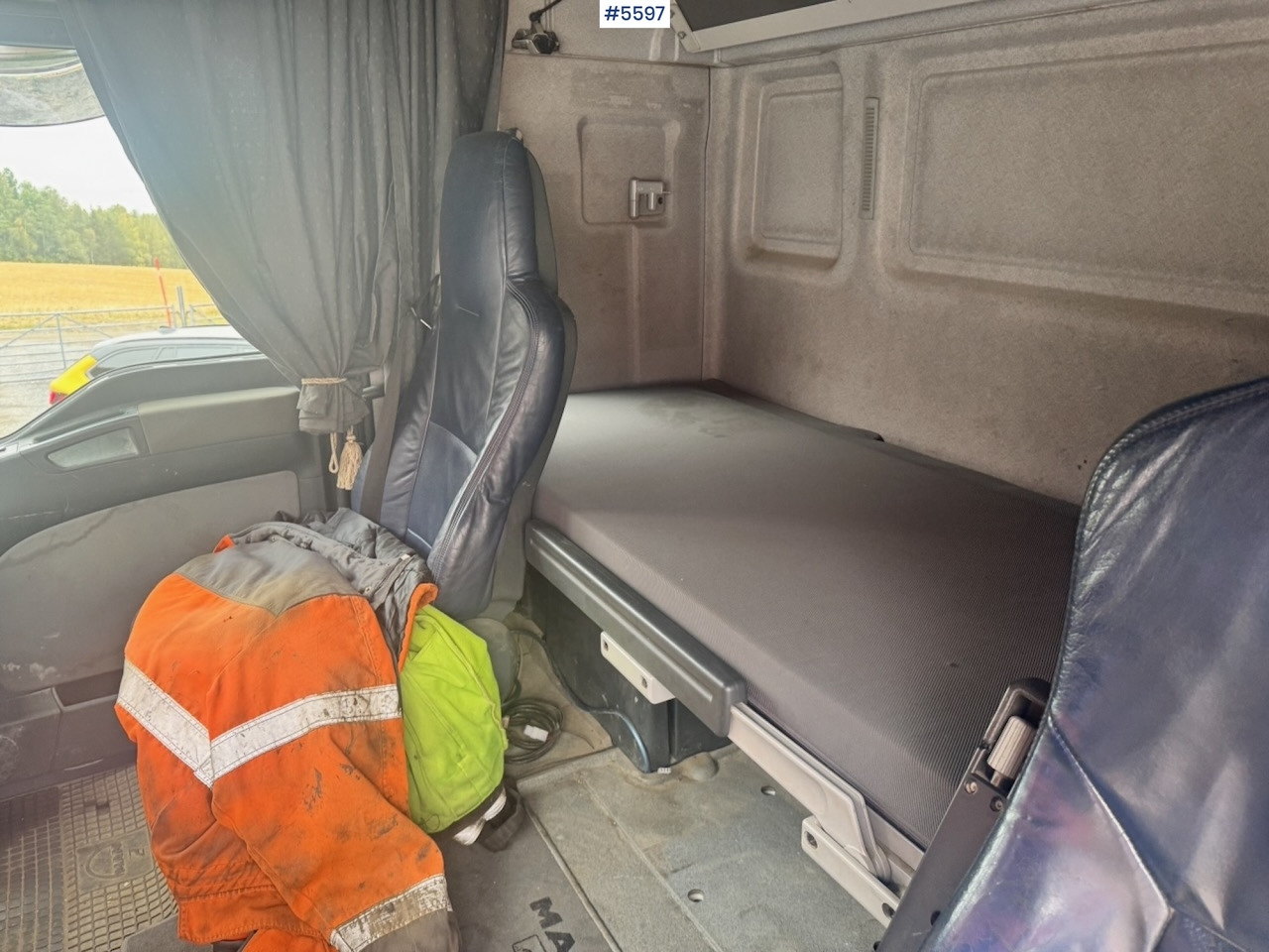 משאית הרמת וו 2004 MAN TGA 26.480 6x2 Hook Lift Truck: תמונה 15