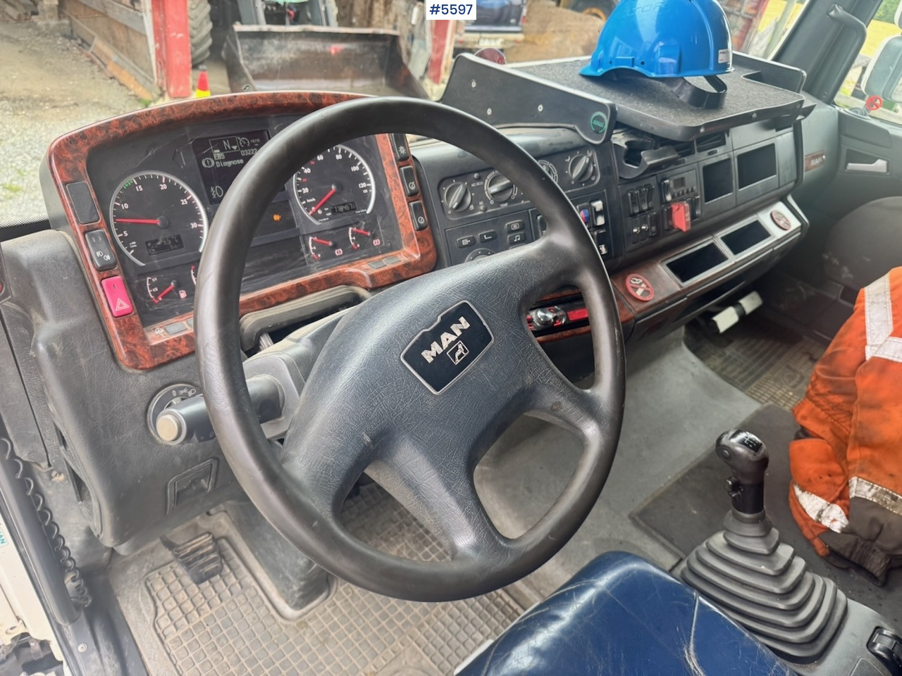 משאית הרמת וו 2004 MAN TGA 26.480 6x2 Hook Lift Truck: תמונה 11