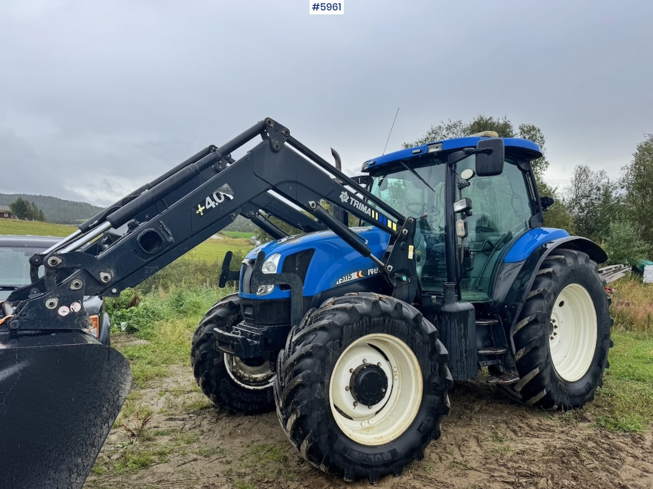 2004 New Holland TS115A with front loader - טרקטור חקלאי: תמונה 3 2004 New Holland TS115A with front loader - טרקטור חקלאי: תמונה 3
