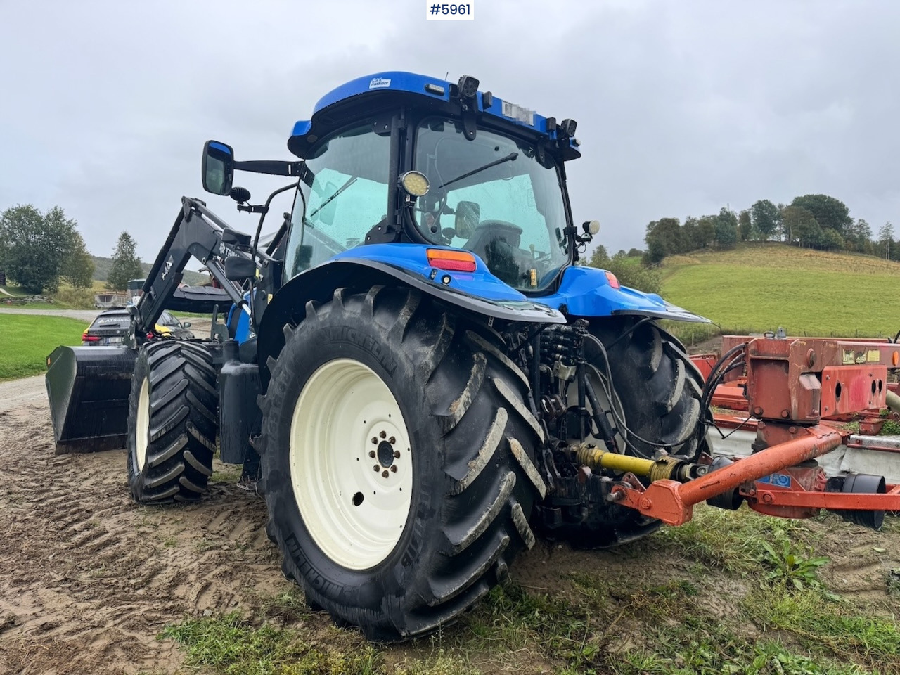 2004 New Holland TS115A with front loader - טרקטור חקלאי: תמונה 5 2004 New Holland TS115A with front loader - טרקטור חקלאי: תמונה 5