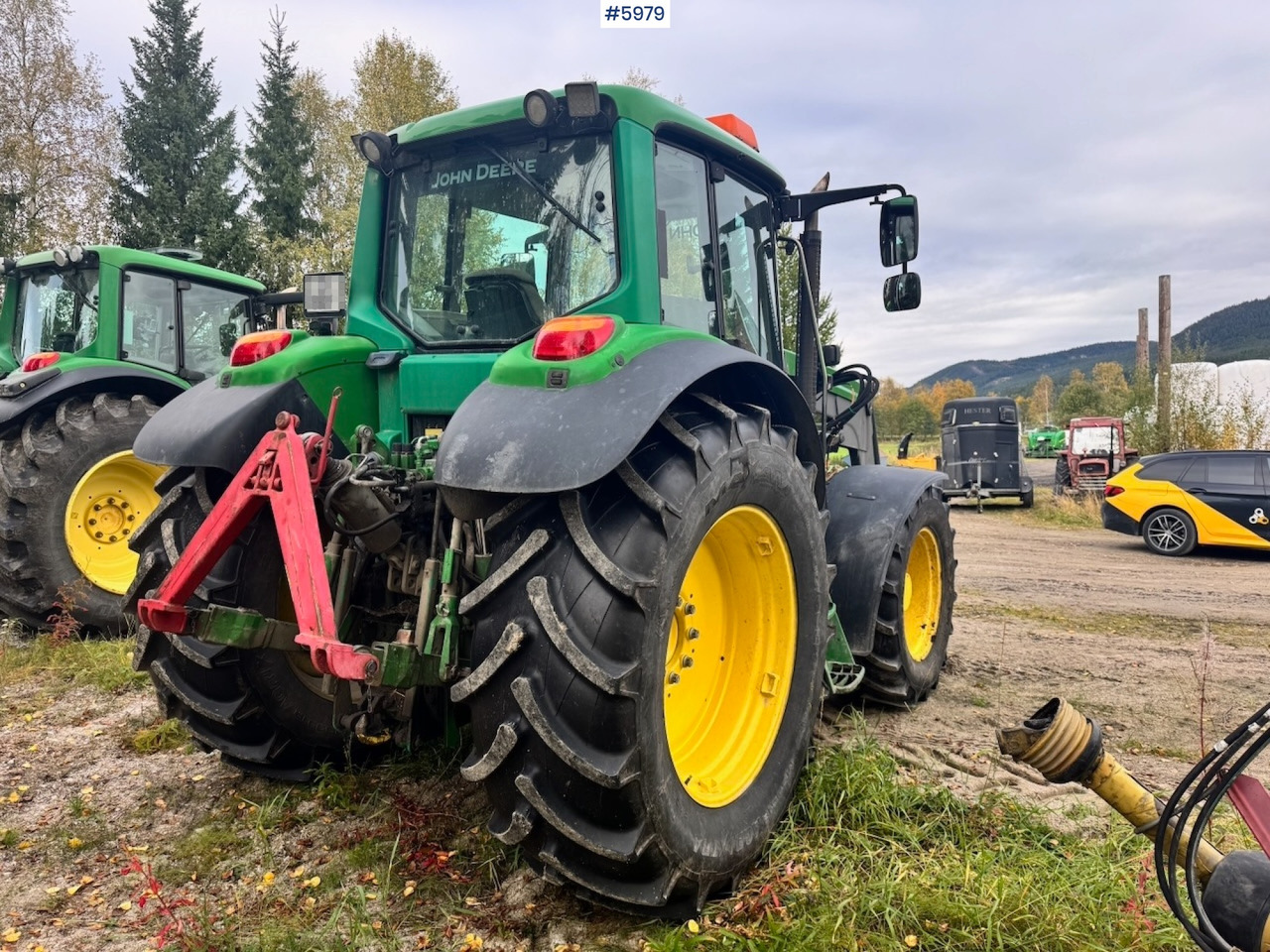2005 John Deere 6420 with Front Loader - טרקטור חקלאי: תמונה 4 2005 John Deere 6420 with Front Loader - טרקטור חקלאי: תמונה 4