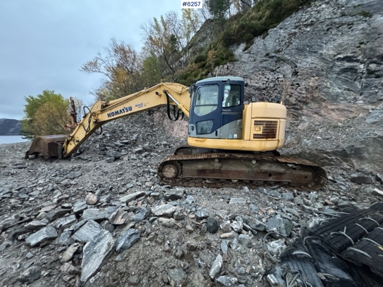 2005 Komatsu PC228 USLC-3K with Digging Bucket – SEE VIDEO! - מחפר: תמונה 1 2005 Komatsu PC228 USLC-3K with Digging Bucket – SEE VIDEO! - מחפר: תמונה 1