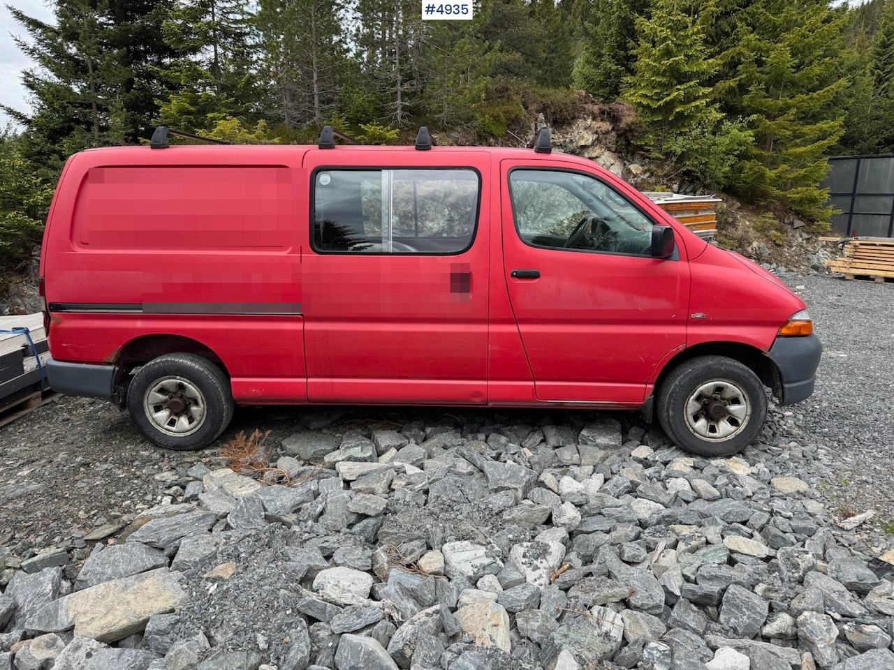 2005 Toyota Hiace 4WD Van. - כלי רכב מסחרי עם לוח: תמונה 5 2005 Toyota Hiace 4WD Van. - כלי רכב מסחרי עם לוח: תמונה 5