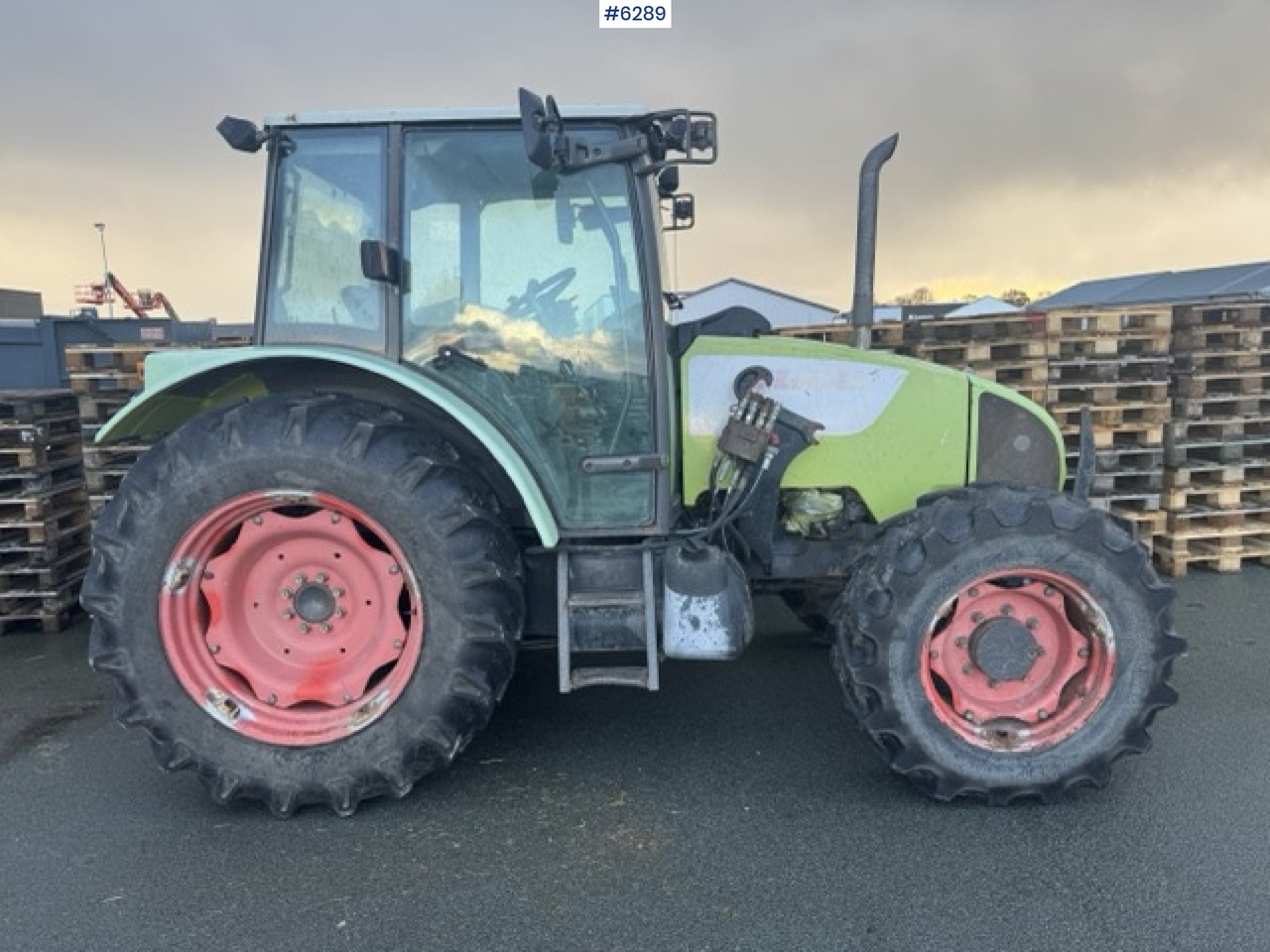 2007 Claas Celtis 466 with Stoll Front Loader – Repair Object - טרקטור חקלאי: תמונה 1 2007 Claas Celtis 466 with Stoll Front Loader – Repair Object - טרקטור חקלאי: תמונה 1