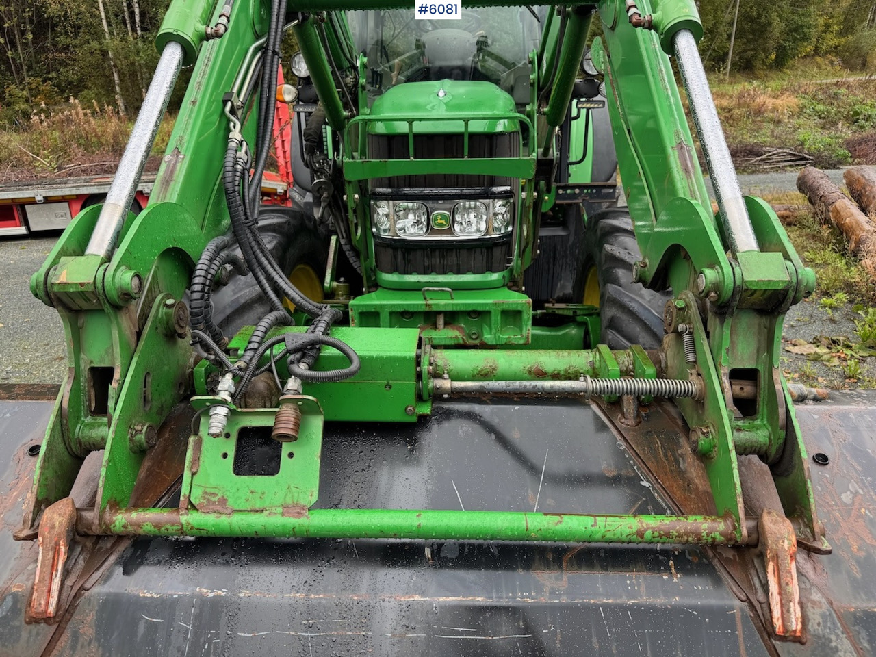 2007 John Deere 6430 Premium w/ front loader and bucket. - טרקטור חקלאי: תמונה 5 2007 John Deere 6430 Premium w/ front loader and bucket. - טרקטור חקלאי: תמונה 5