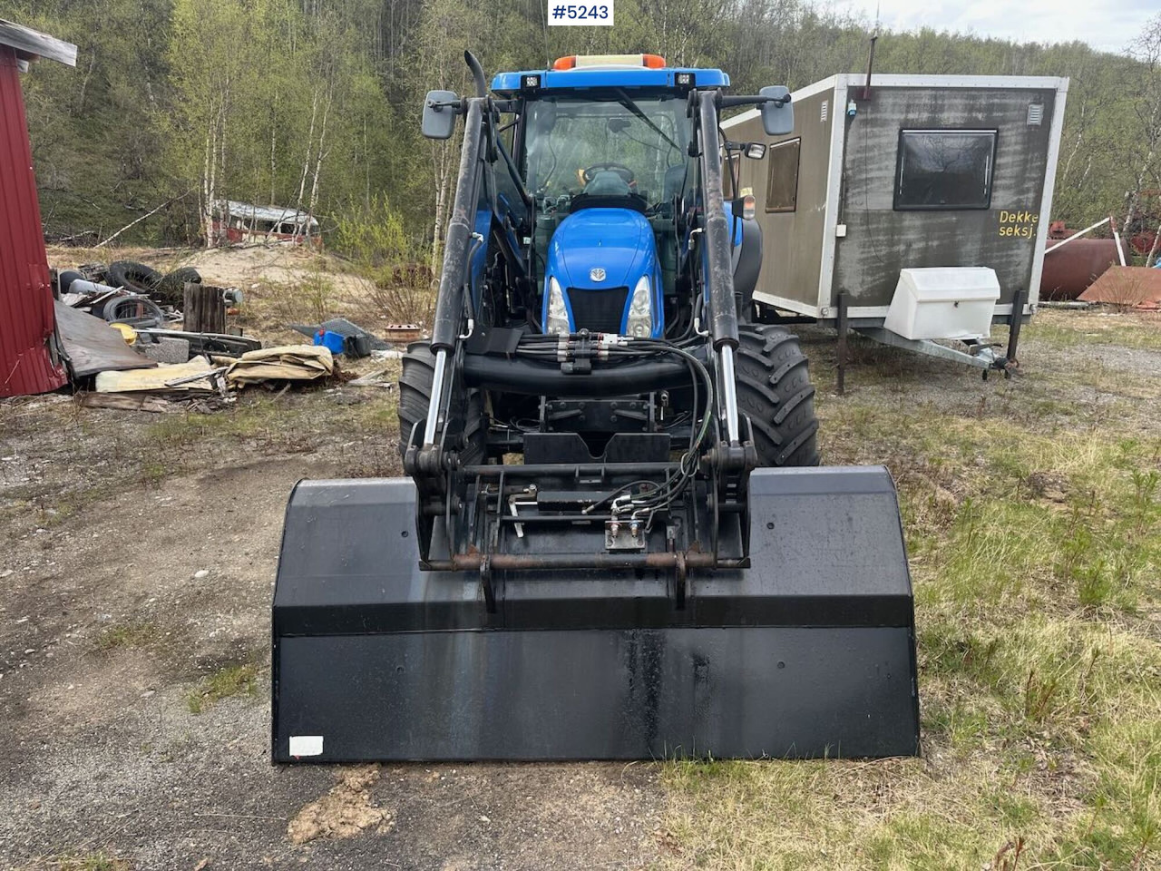 2007 New Holland TS135 4x4 tractor w/ front loader. WATCH VIDEO. - טרקטור חקלאי: תמונה 3 2007 New Holland TS135 4x4 tractor w/ front loader. WATCH VIDEO. - טרקטור חקלאי: תמונה 3