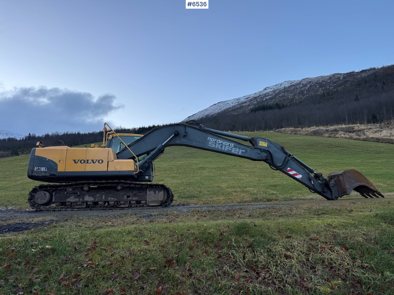 2007 Volvo EC 210 CL w/ excavator bucket and good chassis. - מחפר: תמונה 3 2007 Volvo EC 210 CL w/ excavator bucket and good chassis. - מחפר: תמונה 3