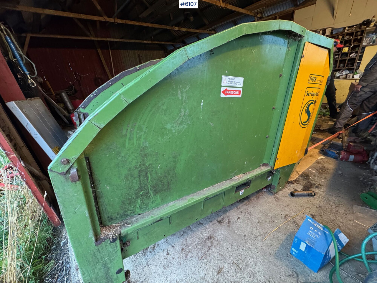 2009 Serigstad RBK Flexifeed round bale cutter - ציוד חציר ומספוא: תמונה 5 2009 Serigstad RBK Flexifeed round bale cutter - ציוד חציר ומספוא: תמונה 5