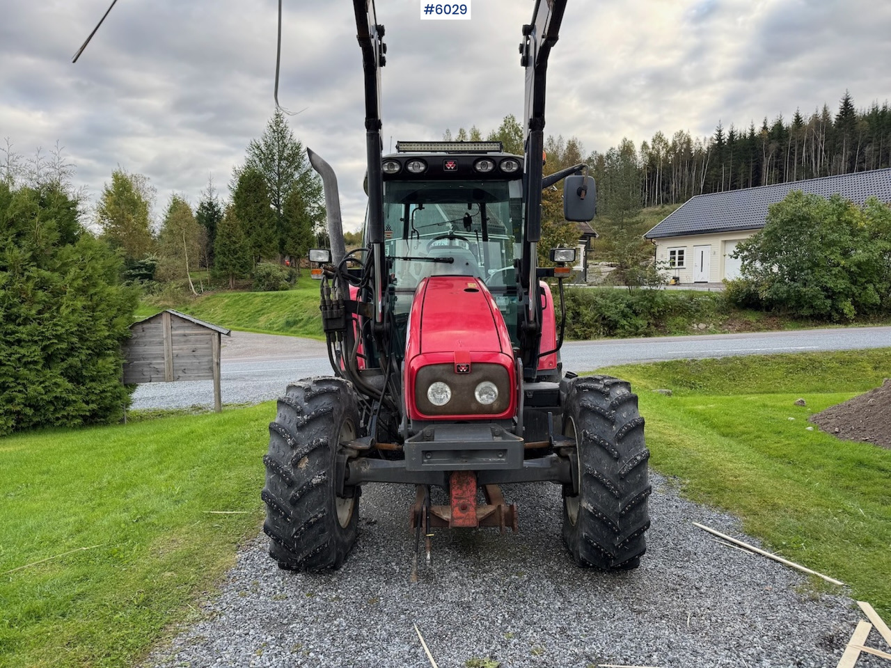 2010 Massey Ferguson 5445 with Front Loader - טרקטור חקלאי: תמונה 4 2010 Massey Ferguson 5445 with Front Loader - טרקטור חקלאי: תמונה 4