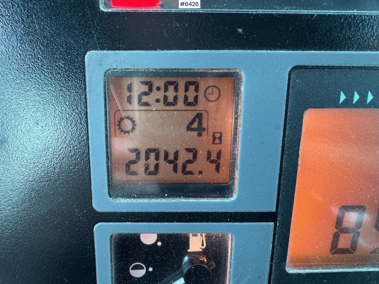 טרקטור חקלאי 2010 McCormick MC130 Low hours!: תמונה 20