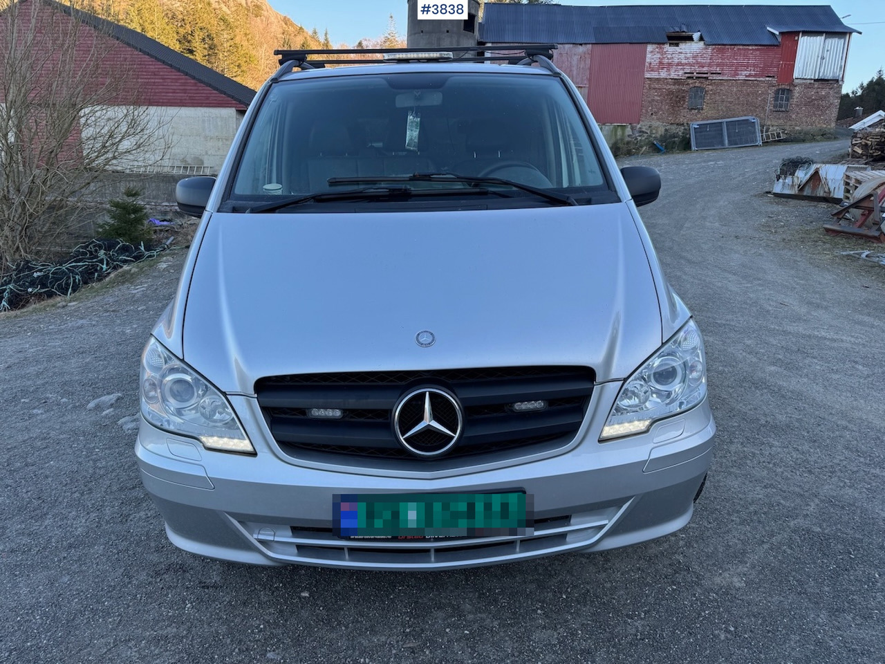 2011 Mercedes-Benz Vito - כלי רכב מסחרי עם לוח: תמונה 2 2011 Mercedes-Benz Vito - כלי רכב מסחרי עם לוח: תמונה 2