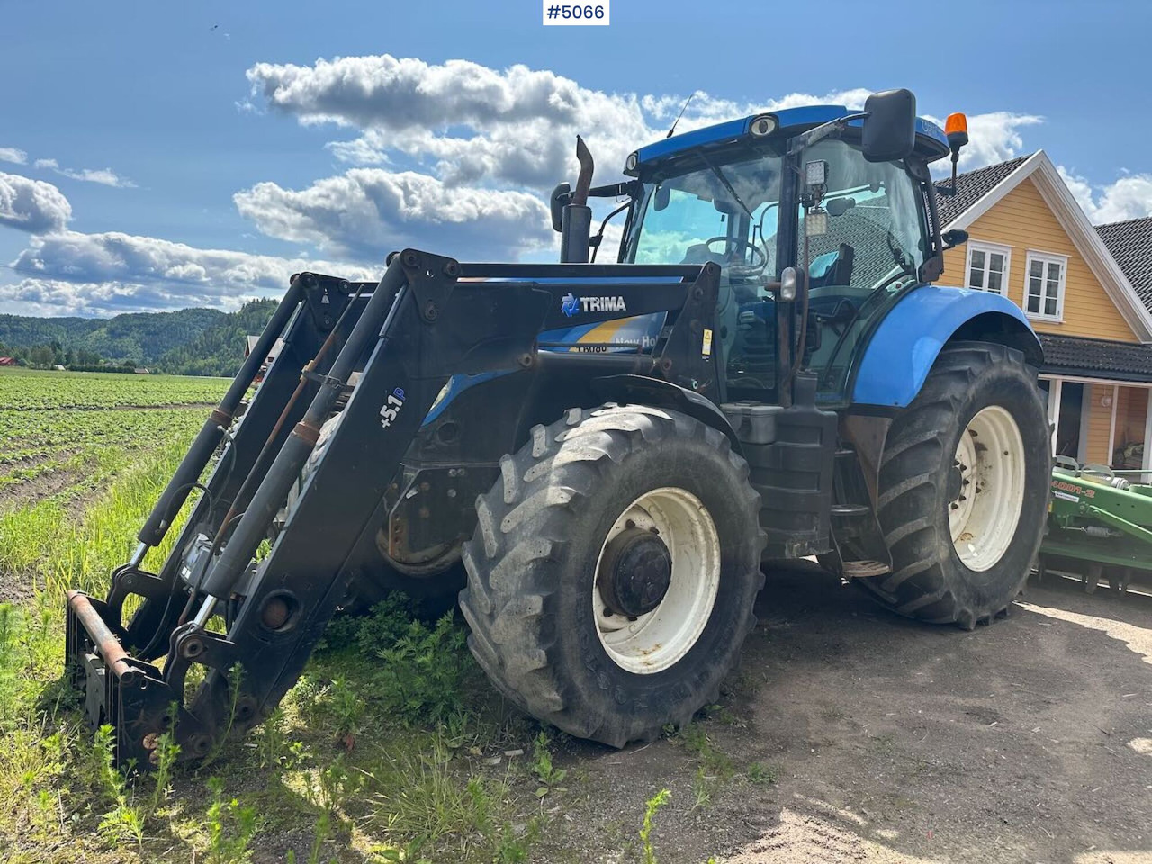 2011 New Holland T6080 w/ trima +5.1p - טרקטור חקלאי: תמונה 1 2011 New Holland T6080 w/ trima +5.1p - טרקטור חקלאי: תמונה 1