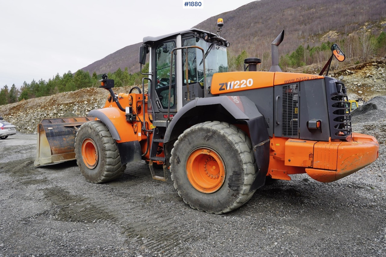 2012 Hitachi ZW220 - מעמיס גלגלים: תמונה 4 2012 Hitachi ZW220 - מעמיס גלגלים: תמונה 4