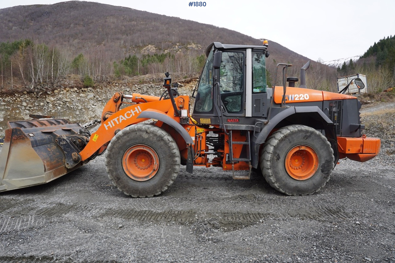 2012 Hitachi ZW220 - מעמיס גלגלים: תמונה 1 2012 Hitachi ZW220 - מעמיס גלגלים: תמונה 1