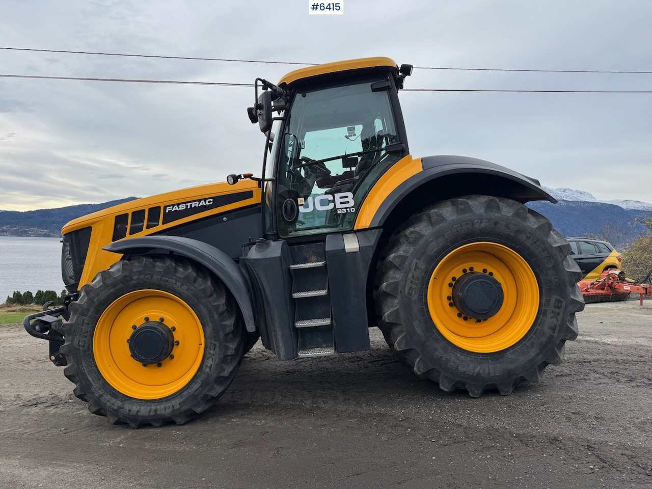 2012 JCB 8310 Fastrac w/ front hydraulics. - טרקטור חקלאי: תמונה 1 2012 JCB 8310 Fastrac w/ front hydraulics. - טרקטור חקלאי: תמונה 1