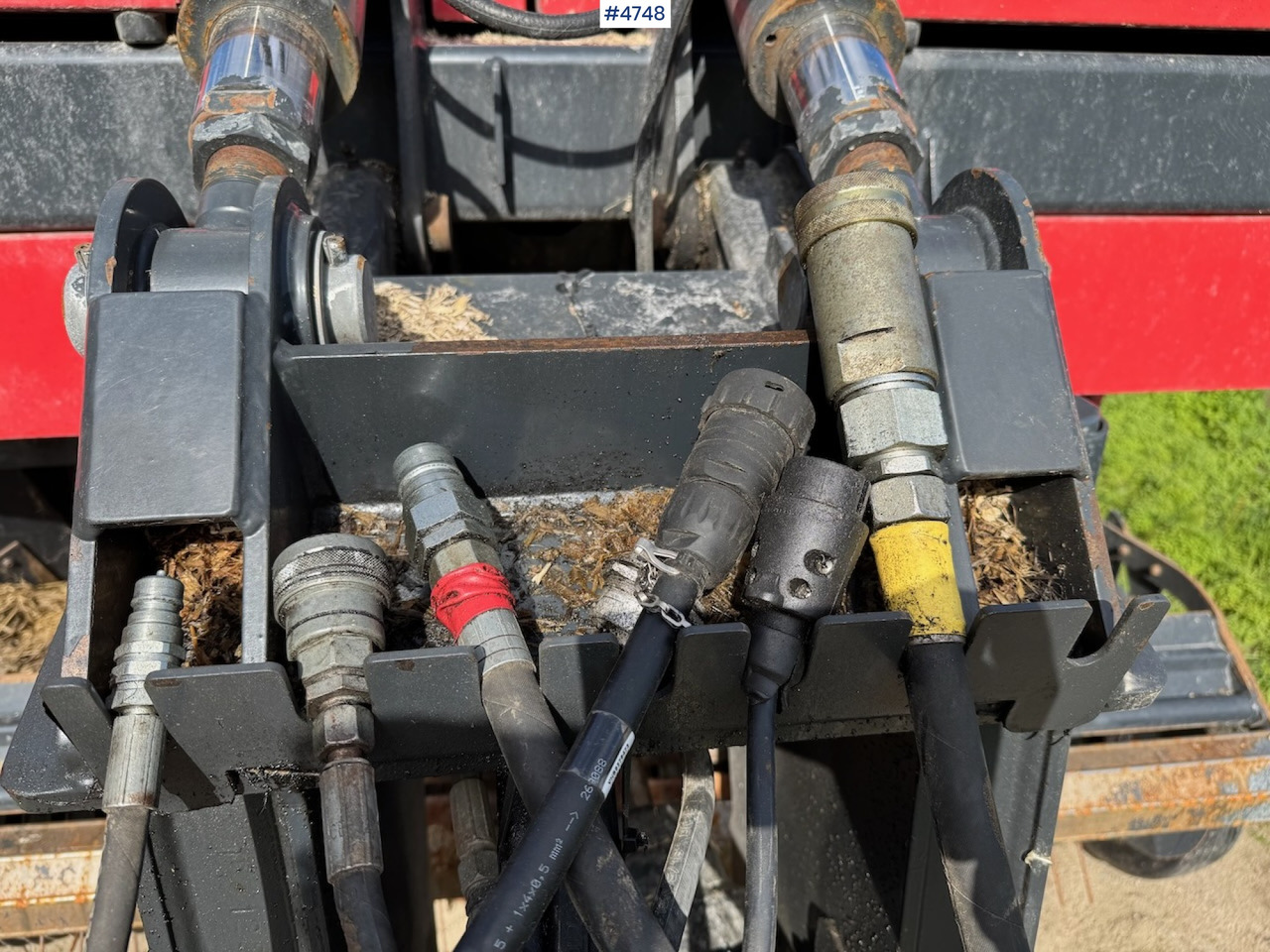 2012 Kverneland Taarup 10045 R Loading wagon - ציוד חציר ומספוא: תמונה 5 2012 Kverneland Taarup 10045 R Loading wagon - ציוד חציר ומספוא: תמונה 5