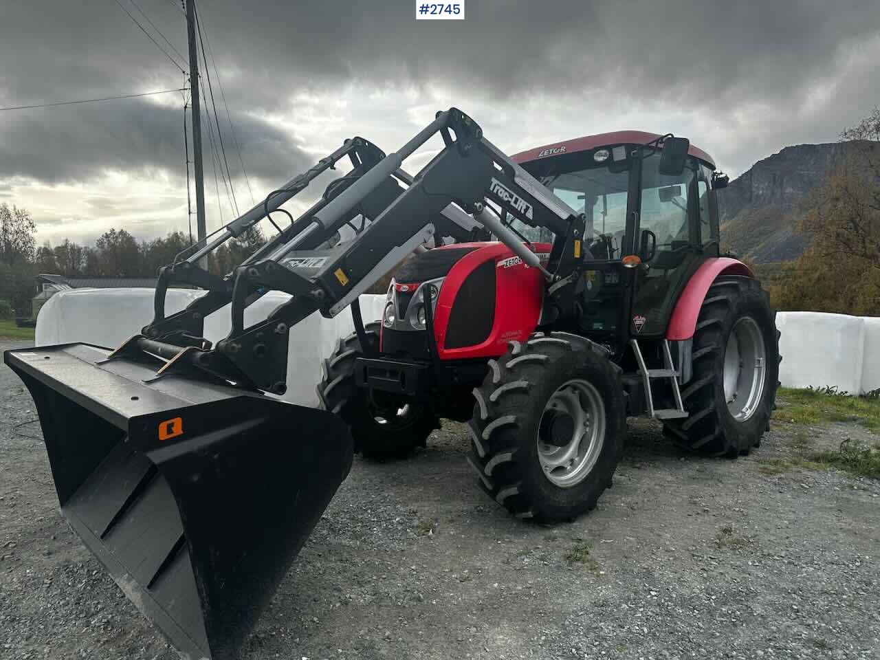 2012 ZETOR PROXIMA POWER 90 w/ Trac-lift Front loader and Bucket - טרקטור חקלאי: תמונה 2 2012 ZETOR PROXIMA POWER 90 w/ Trac-lift Front loader and Bucket - טרקטור חקלאי: תמונה 2