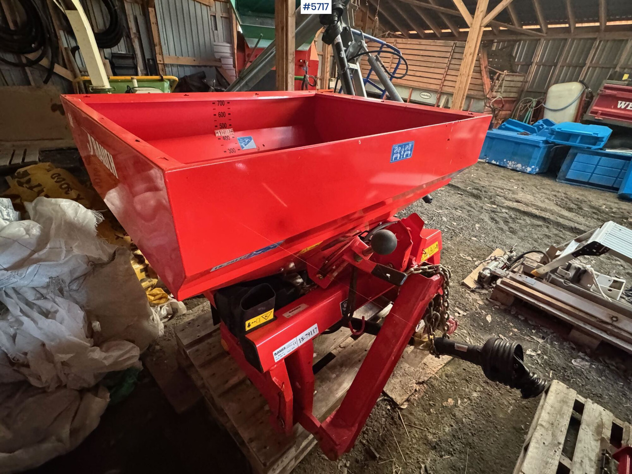 2015 RAUCH MDS 12.1 Fertiliser Spreader - מפזרת דשן: תמונה 4 2015 RAUCH MDS 12.1 Fertiliser Spreader - מפזרת דשן: תמונה 4