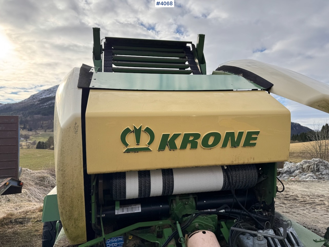 2016 Krone Comprima CF 155 XC Kombipresse - ציוד חציר ומספוא: תמונה 3 2016 Krone Comprima CF 155 XC Kombipresse - ציוד חציר ומספוא: תמונה 3