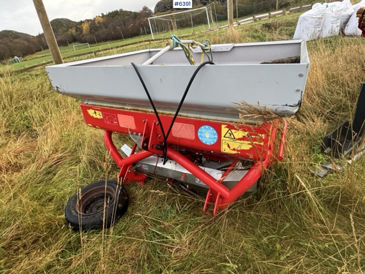 2016 Kverneland fertilizer spreader. Repair object. - מפזרת דשן: תמונה 5 2016 Kverneland fertilizer spreader. Repair object. - מפזרת דשן: תמונה 5