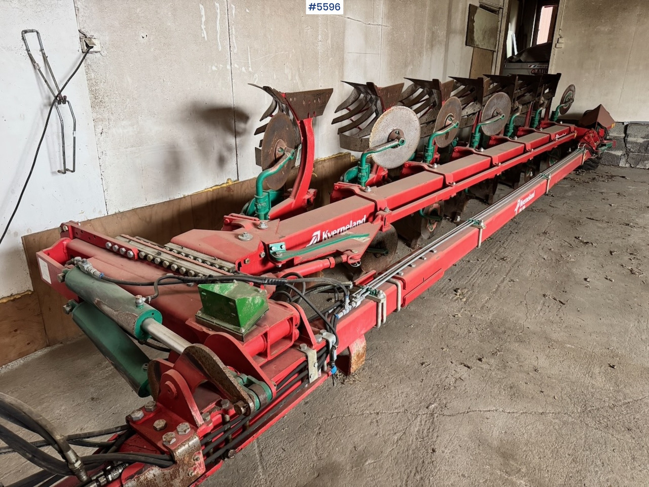 2017 Kverneland 7-Furrow Reversible Plow - ציוד עיבוד קרקע: תמונה 2 2017 Kverneland 7-Furrow Reversible Plow - ציוד עיבוד קרקע: תמונה 2