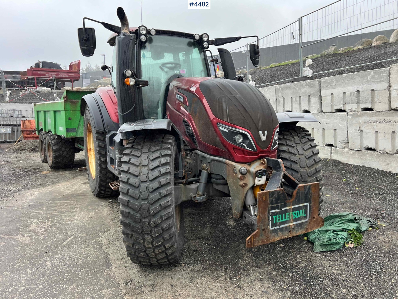 הַחכָּרָה  2017 Valtra T234 tractor Plow rigged Tractor 2017 Valtra T234 tractor Plow rigged Tractor: תמונה 14