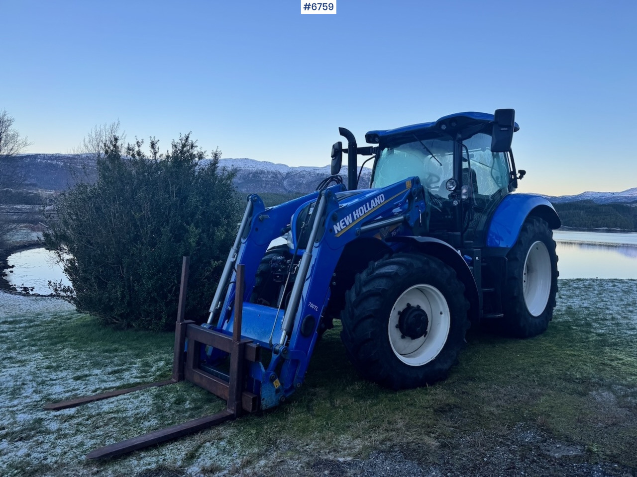 2021 New Holland T6.180 w/ Front loader, 2 sets of tires and Front hydraulics. 2100 hours. - טרקטור חקלאי: תמונה 1 2021 New Holland T6.180 w/ Front loader, 2 sets of tires and Front hydraulics. 2100 hours. - טרקטור חקלאי: תמונה 1