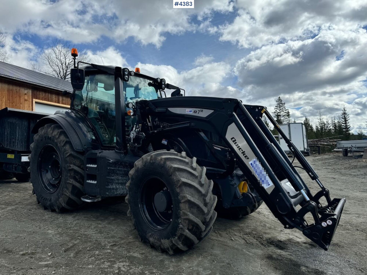 2021 Valtra T234 Versu w/ Quicke Q7 Front Loader - טרקטור חקלאי: תמונה 2 2021 Valtra T234 Versu w/ Quicke Q7 Front Loader - טרקטור חקלאי: תמונה 2