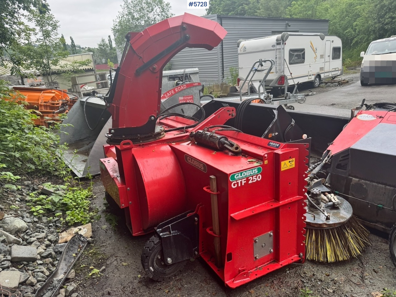 2022 Globus GTF 250-19 Snowblower - כלי רכב עירוני/ מיוחד: תמונה 2 2022 Globus GTF 250-19 Snowblower - כלי רכב עירוני/ מיוחד: תמונה 2