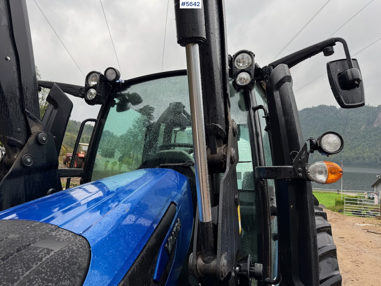 2022 Valtra G105 with front loader and 2 sets of tires - טרקטור חקלאי: תמונה 3 2022 Valtra G105 with front loader and 2 sets of tires - טרקטור חקלאי: תמונה 3