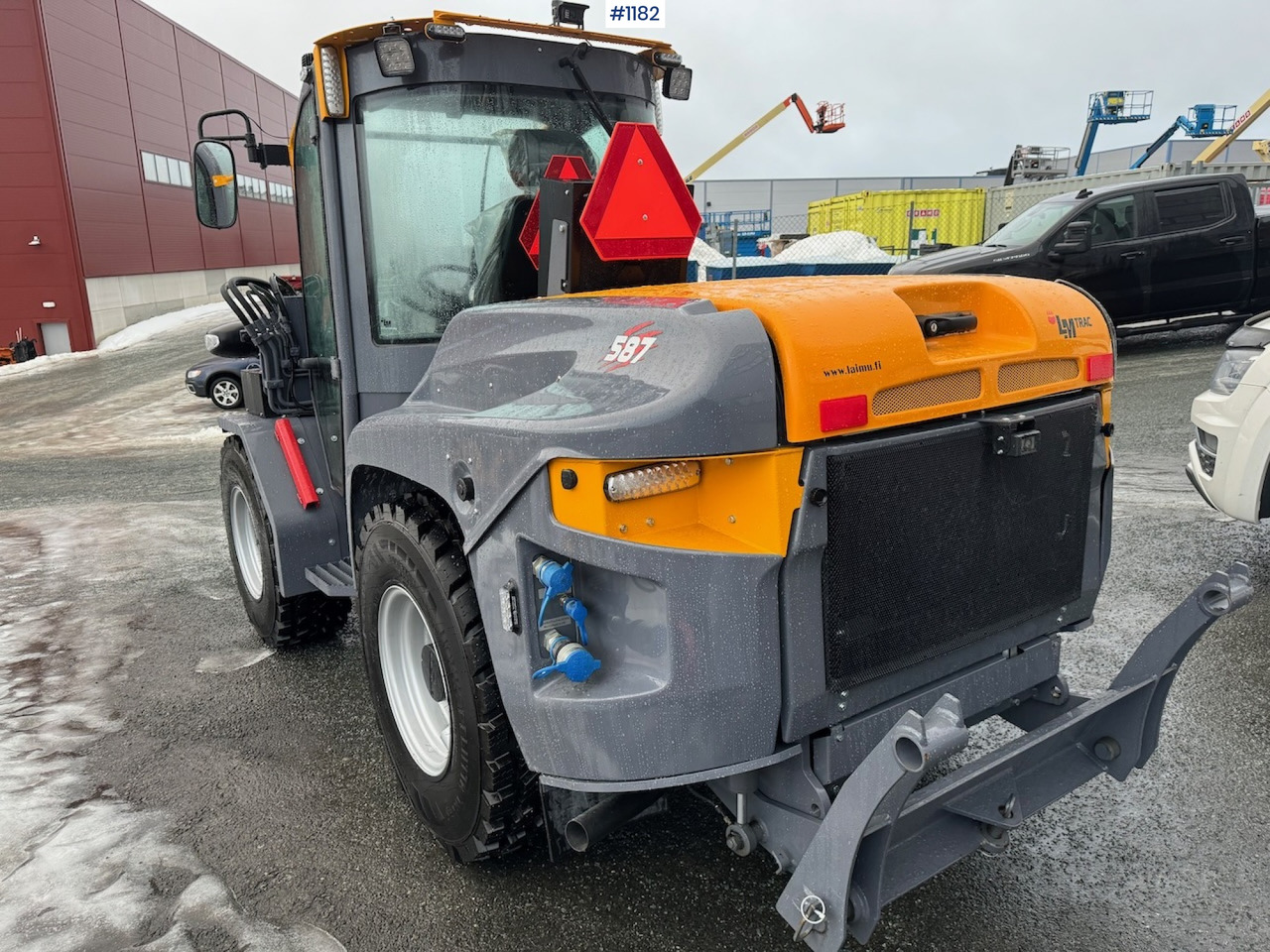 2023 LM Trac 587, DEMO, LIKE NEW! - מעמיס קומפקטי: תמונה 4 2023 LM Trac 587, DEMO, LIKE NEW! - מעמיס קומפקטי: תמונה 4