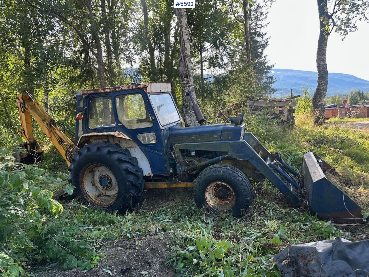 Circa 1974 Ford 4000 tractor w/ front loader and excavator. REP.OBJECT - טרקטור חקלאי: תמונה 2 Circa 1974 Ford 4000 tractor w/ front loader and excavator. REP.OBJECT - טרקטור חקלאי: תמונה 2