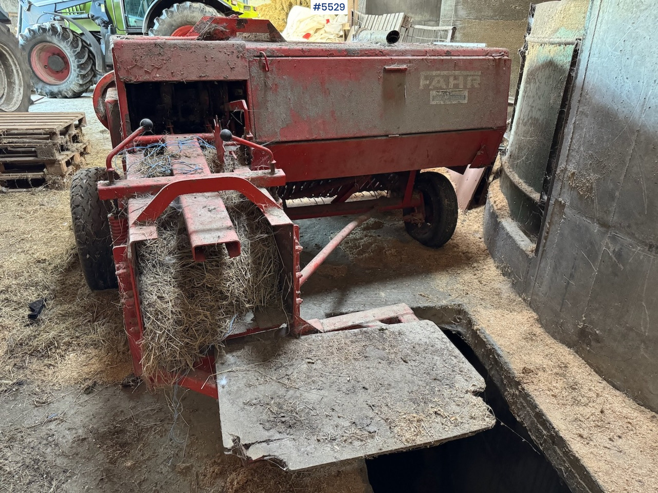 Deutz Fahr Square baler. - ציוד חציר ומספוא: תמונה 4 Deutz Fahr Square baler. - ציוד חציר ומספוא: תמונה 4