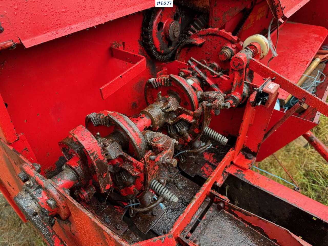 ציוד חציר ומספוא English: Welger AP 45 Square Baler: תמונה 15